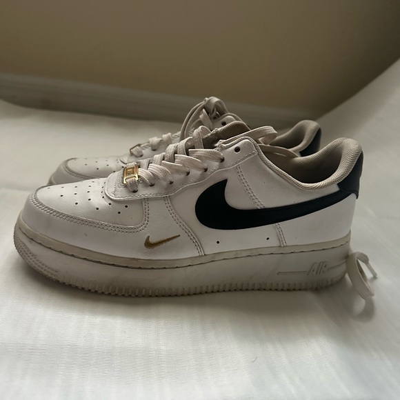 white,black,gold air force ones - Picture 1 of 5